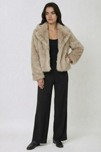 Isabelle – Luxe Imitatiebont Winterjas